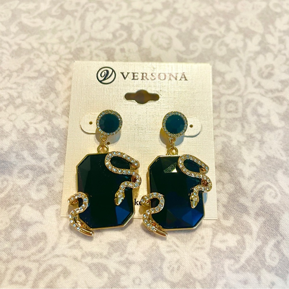 ⭐️ Snake Earrings